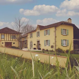 https://maison-dhtes-le-courty.midi-pyreneeshotels.com